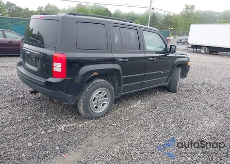 2015 Jeep Patriot Sport z USA, uszkodzony, nr VIN 1C4NJRBB0FD424902